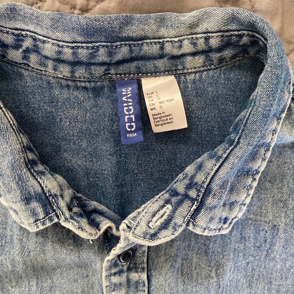 H&M Jean Button Down - Picture 4 of 7